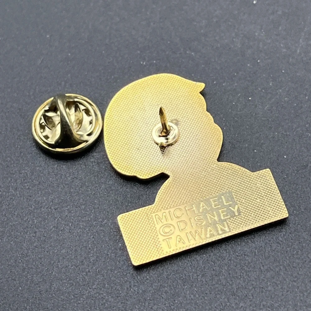 Disney Coca-Cola Coke Peter Pan Michael Lapel Hat‎ Pin